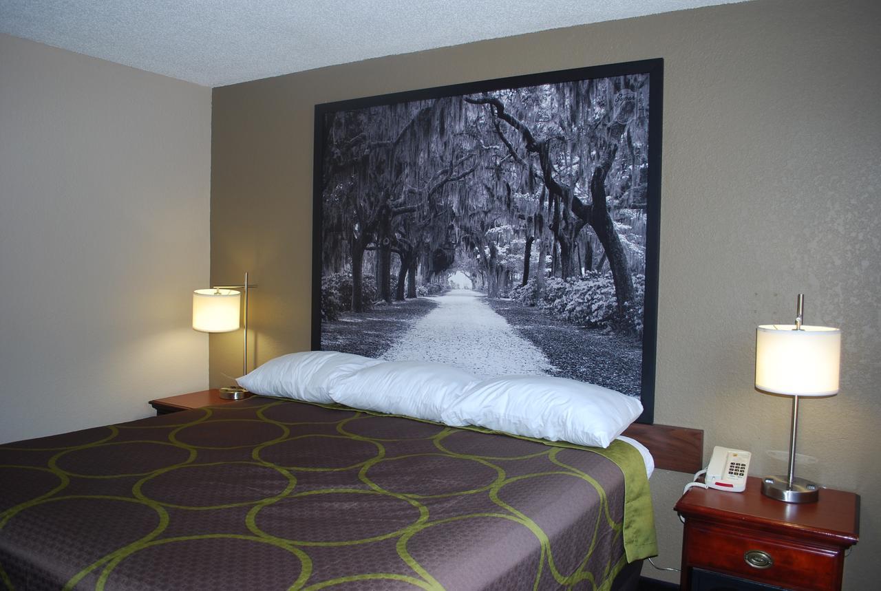 Super 8 By Wyndham Warner Robins Motel Exterior foto
